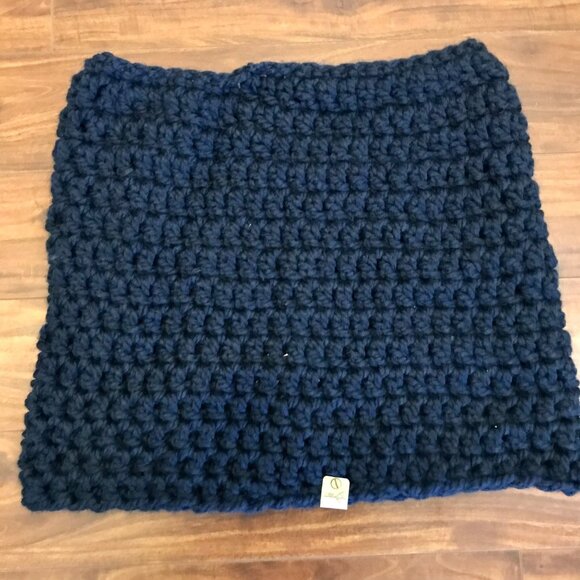 P.T. Designs Women's Navy Lambswool Blend Chunky Knit Shrug Cowl Neck Warmer. OS - Picture 2 of 10